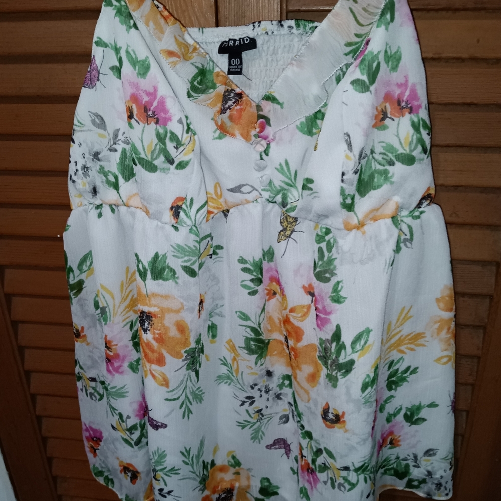 Woman's Summer Shirt